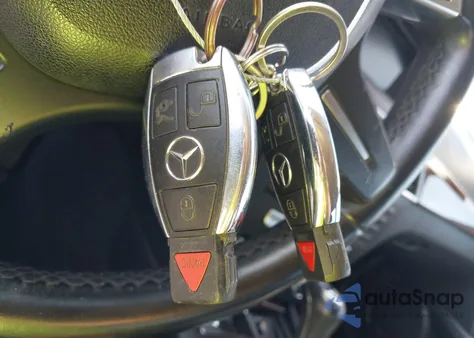 2012 Mercedes-Benz C 300 Luxury 4Matic/Sport 4Matic from USA, damaged, VIN WDDGF8BB9CR192308